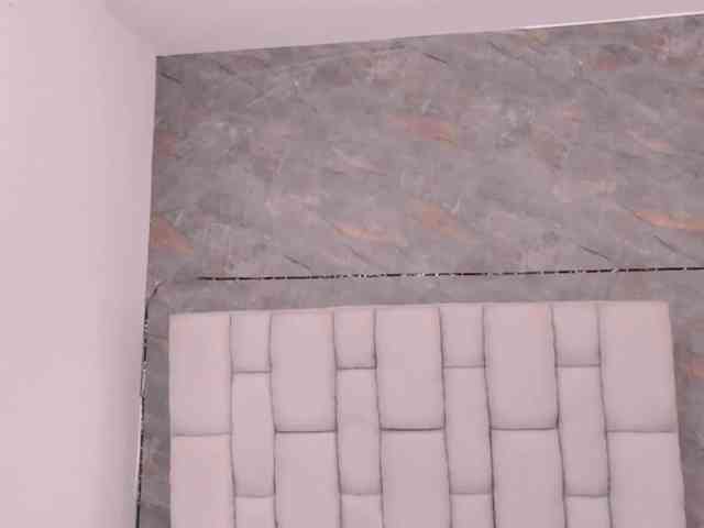 lilyrosee1 webcam