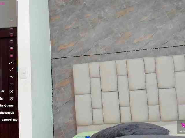 lilyrosee1 webcam