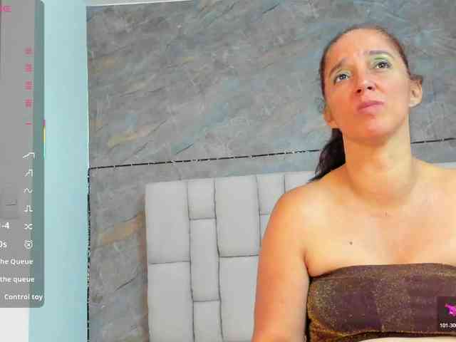 lilyrosee1 webcam