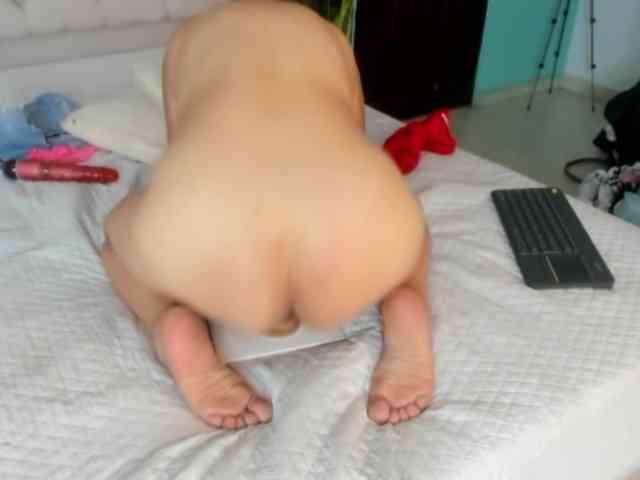 lilyrosee1 webcam