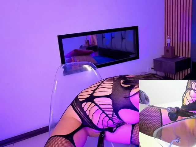 karamoss live cam on BongaCams