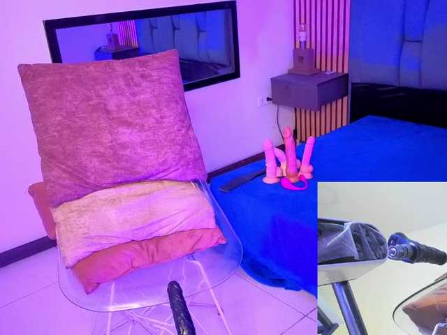 karamoss live cam on BongaCams