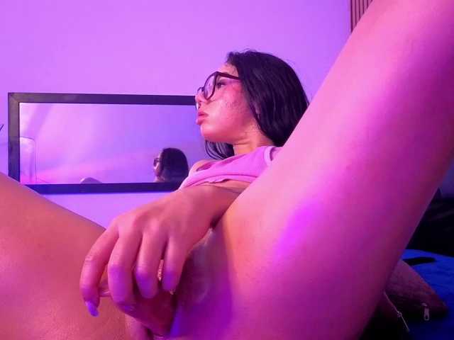 karamoss live cam on BongaCams