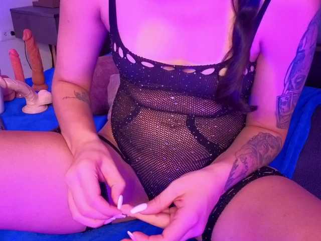karamoss live cam on BongaCams