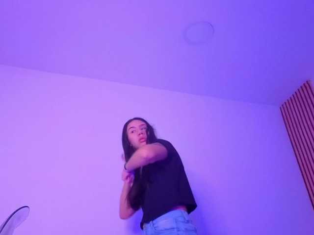 karamoss live cam on BongaCams