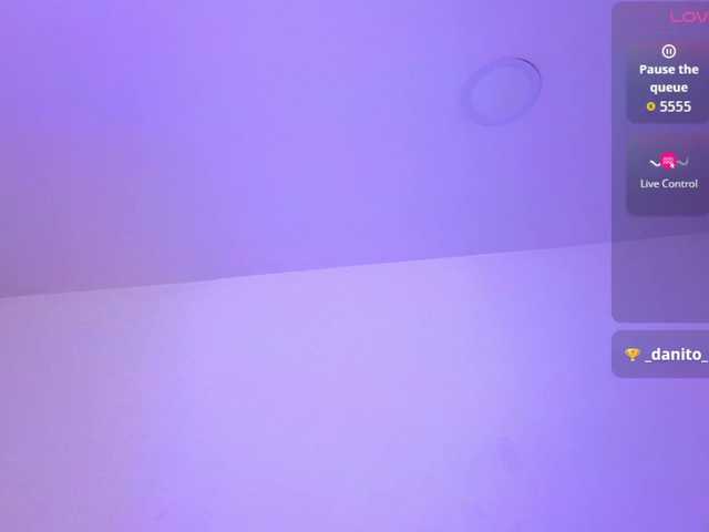 karamoss live cam on BongaCams