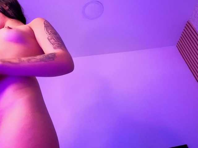 karamoss live cam on BongaCams