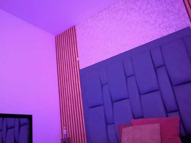 karamoss live cam on BongaCams