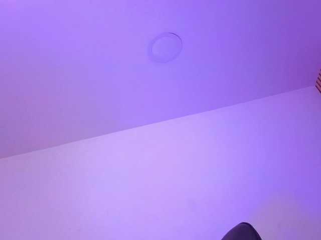 karamoss live cam on BongaCams