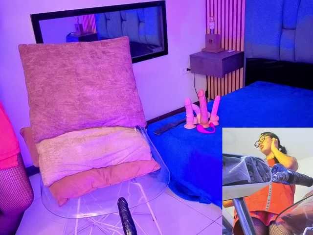karamoss live cam on BongaCams