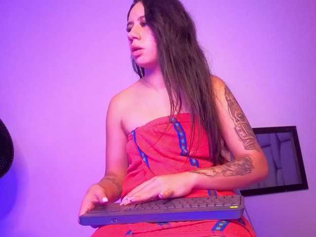 karamoss live cam on BongaCams