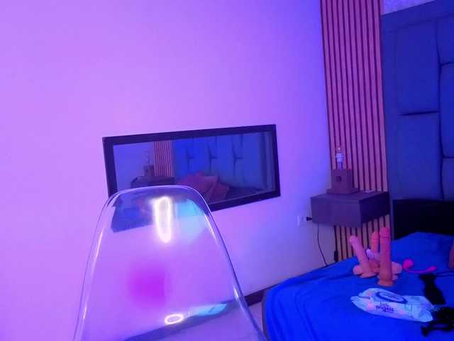 karamoss live cam on BongaCams