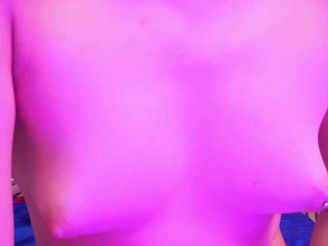 karamoss live cam on BongaCams