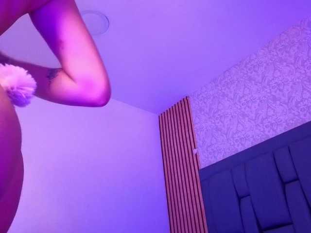 karamoss live cam on BongaCams