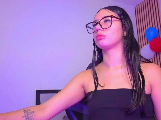 karamoss live cam on BongaCams