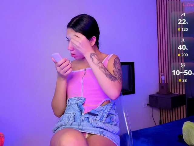 karamoss live cam on BongaCams