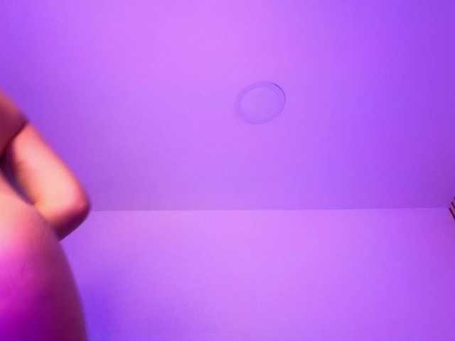karamoss live cam on BongaCams