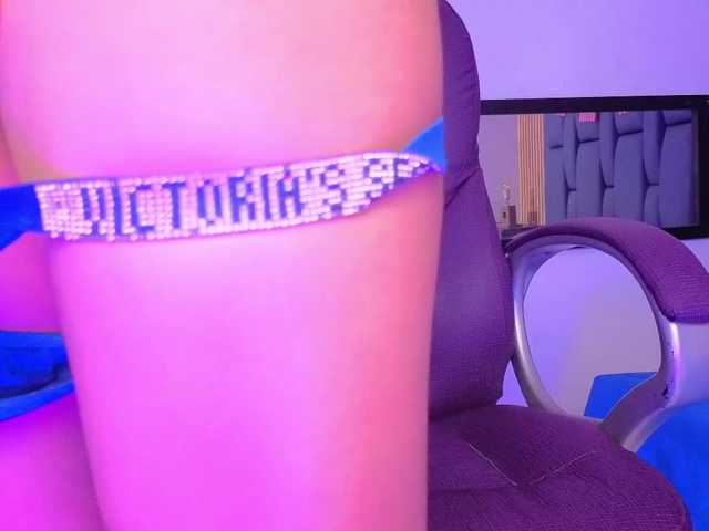 karamoss live cam on BongaCams