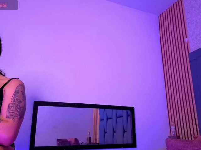 karamoss live cam on BongaCams
