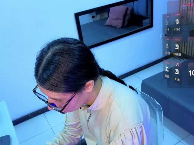 karamoss live cam on BongaCams