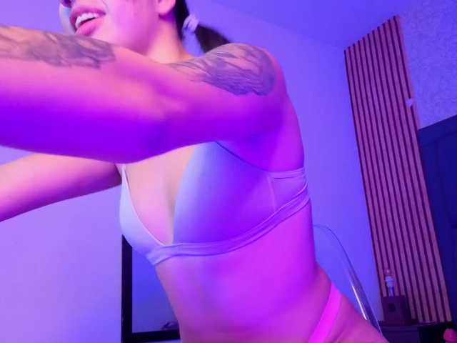 karamoss live cam on BongaCams