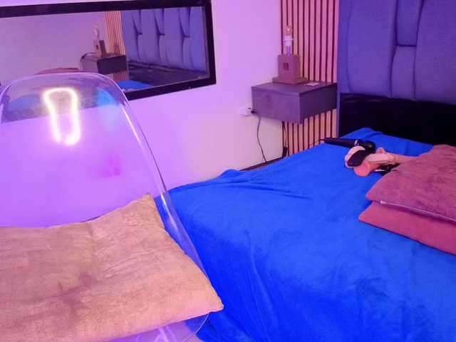 karamoss live cam on BongaCams