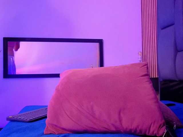 karamoss live cam on BongaCams