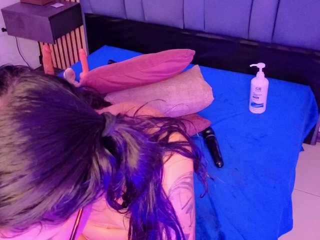 karamoss live cam preview