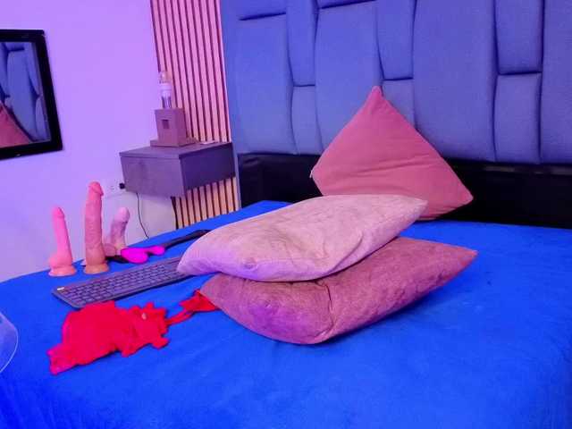 karamoss live cam on BongaCams
