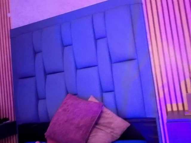 karamoss live cam on BongaCams