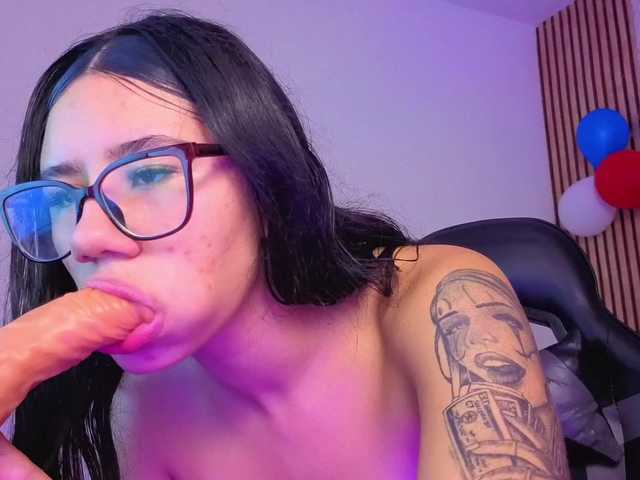 karamoss live cam on BongaCams