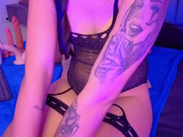 karamoss live cam on BongaCams