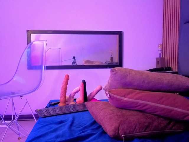 karamoss live cam on BongaCams