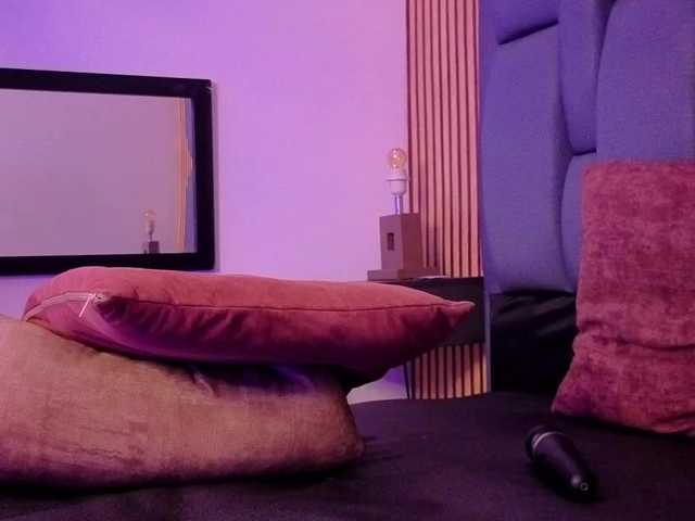 karamoss live cam on BongaCams