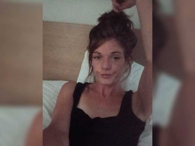 Irenaworks live cam on BongaCams