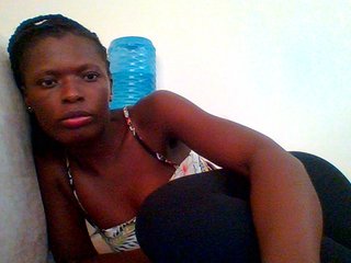 Bella-22's Live Webcam