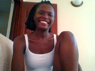 Bella-22's Live Webcam