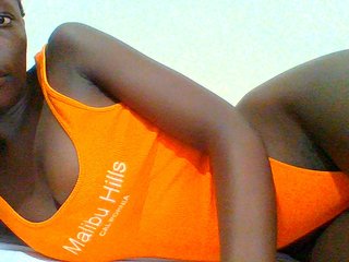 Bella-22's Live Webcam