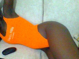 Bella-22's Live Webcam