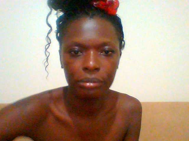 Bella-22, en directo ahora en BongaCams
