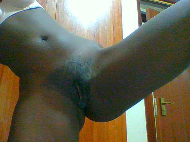 Bella-22 live cam preview