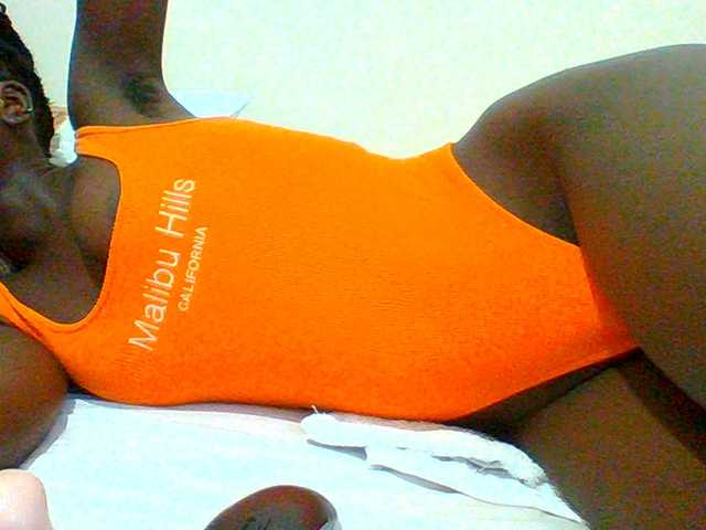 Bella-22 live webcam show