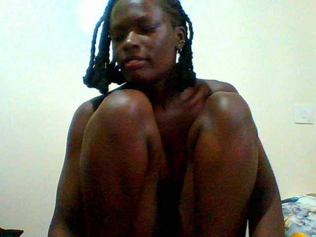 Bella-22 live cam
