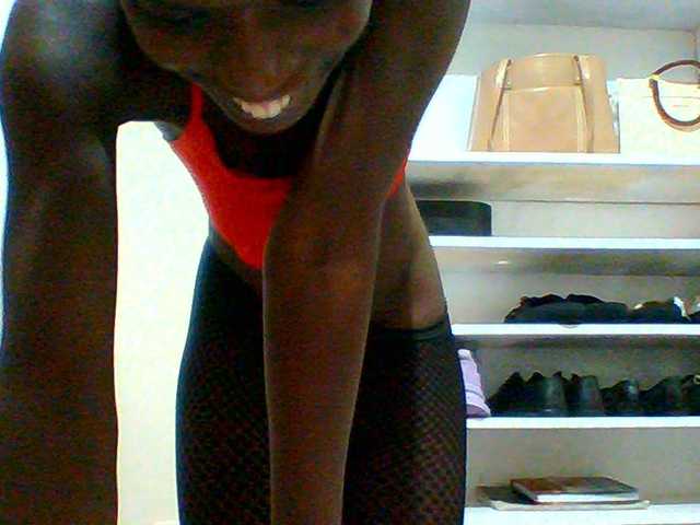 Bella-22 live cam on BongaCams