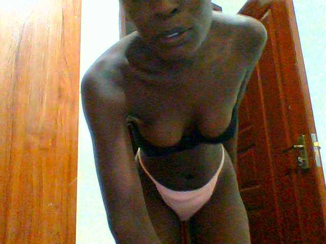 Bella-22 Canlı Cam: BongaCams