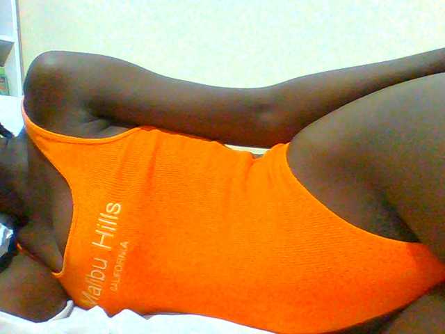 Bella-22 live cam on BongaCams