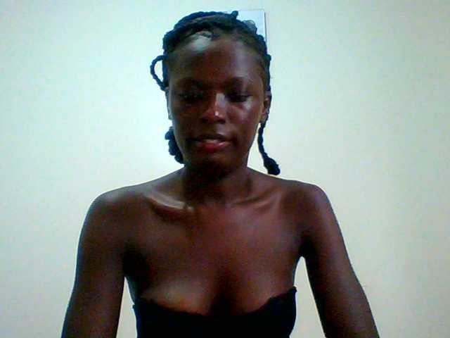 Bella-22 live webcam show