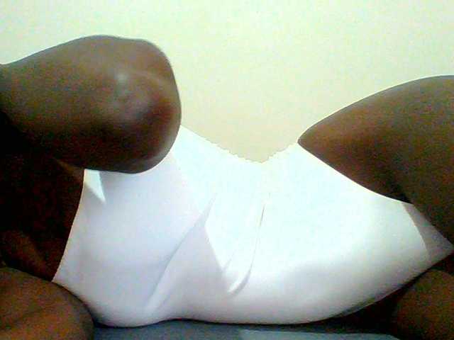 Bella-22 live cam on BongaCams