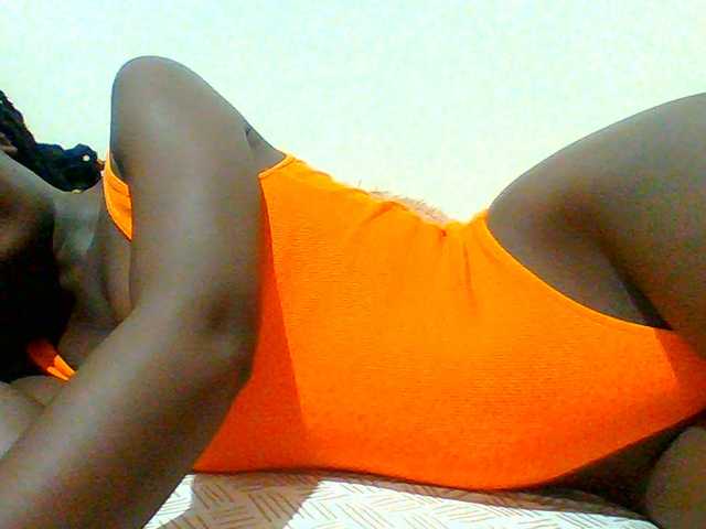 Bella-22 live cam on BongaCams