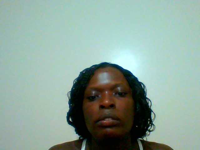 Bella-22, live now on BongaCams